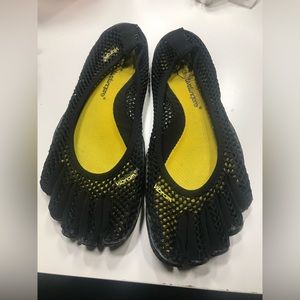Vibram FiveFingers Women's Vi-B ECO Shoes